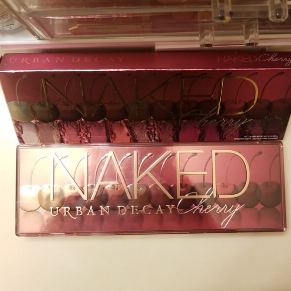⭐SOLD ⭐🍒BNIB🍒Urban Decay Naked Cherry Palette - Picture 5 of 7